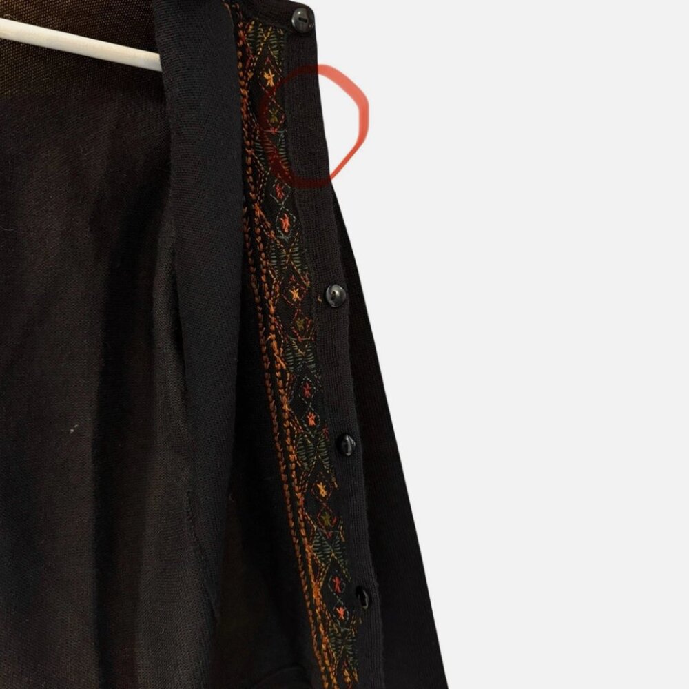 NWT 100% Peru Baby Alpaca Wool Embroidered Black Cardigan Sweater Women's size S - Picture 6 of 6